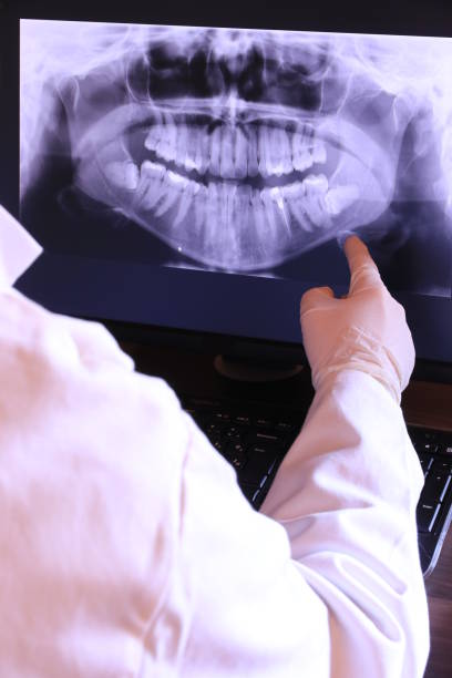 Best Weekend Emergency Dentist in Blossom, TX