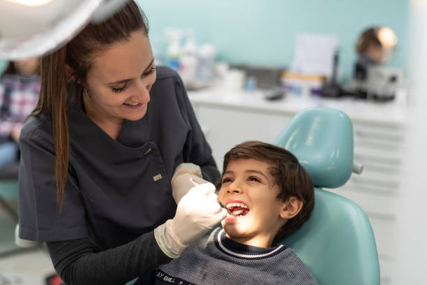 Best Broken or Cracked Tooth Emergency Dentist in Blossom, TX