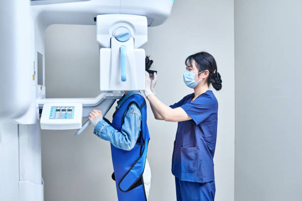 Best Mobile Emergency Dentist in Blossom, TX
